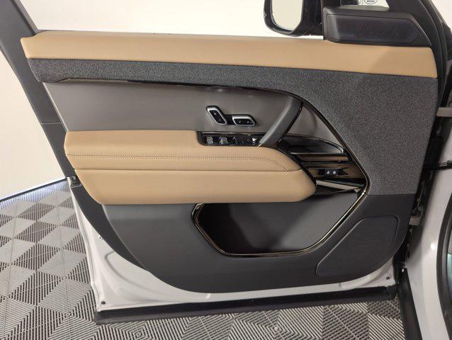 new 2025 Land Rover Range Rover Sport car, priced at $95,185