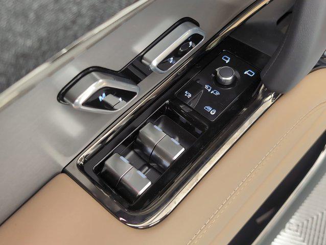 new 2025 Land Rover Range Rover Sport car, priced at $95,185