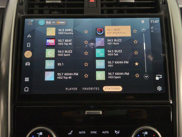 new 2025 Land Rover Discovery car, priced at $72,243