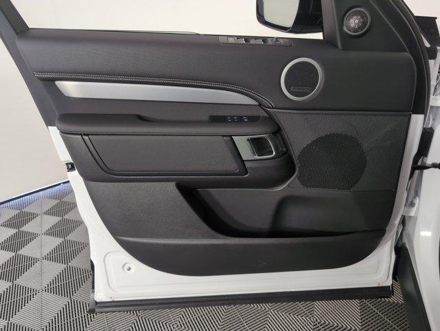 new 2025 Land Rover Discovery car, priced at $72,243