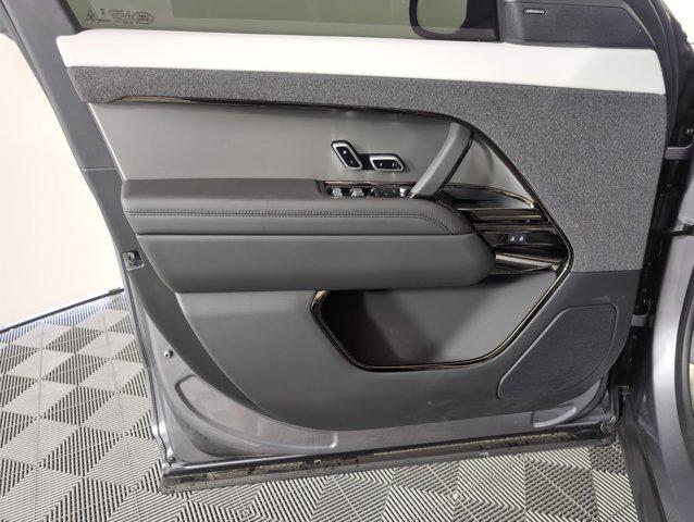 used 2025 Land Rover Range Rover Sport car, priced at $96,498