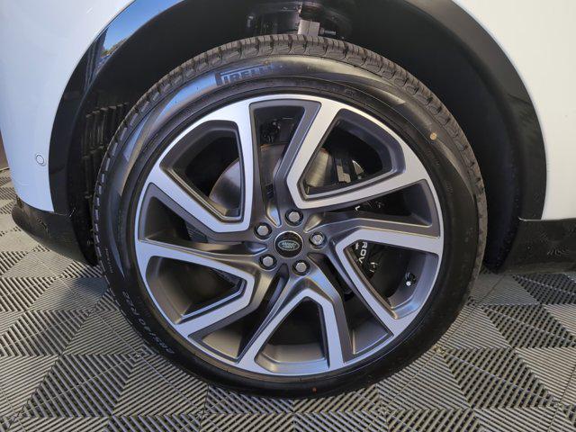 used 2025 Land Rover Discovery car, priced at $86,378
