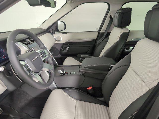 new 2025 Land Rover Discovery car, priced at $73,518