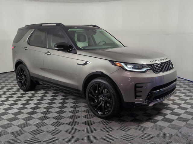 new 2025 Land Rover Discovery car, priced at $73,518