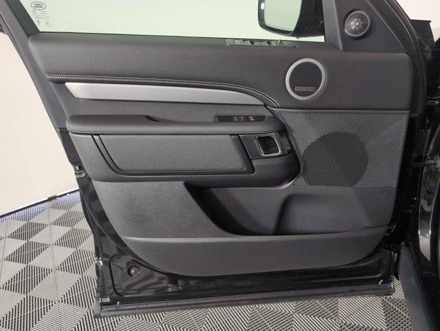 new 2025 Land Rover Discovery car, priced at $72,968