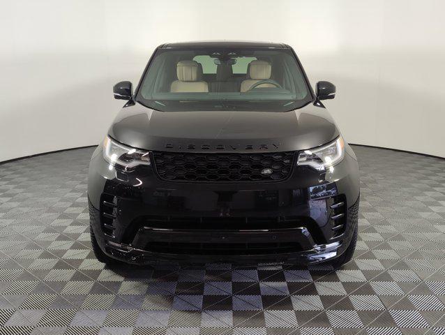 new 2025 Land Rover Discovery car, priced at $78,068