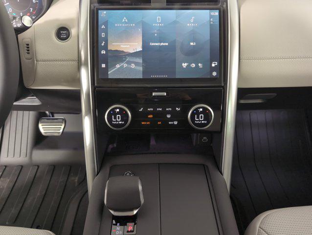 new 2025 Land Rover Discovery car, priced at $72,343