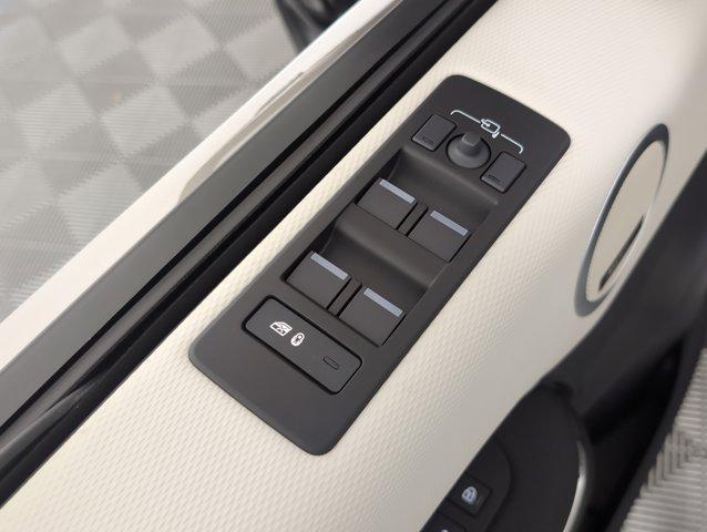 new 2025 Land Rover Discovery car, priced at $72,343