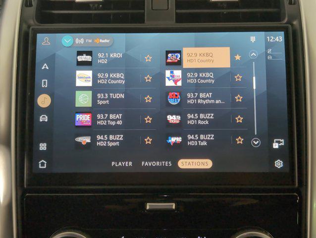 used 2025 Land Rover Discovery car, priced at $61,561