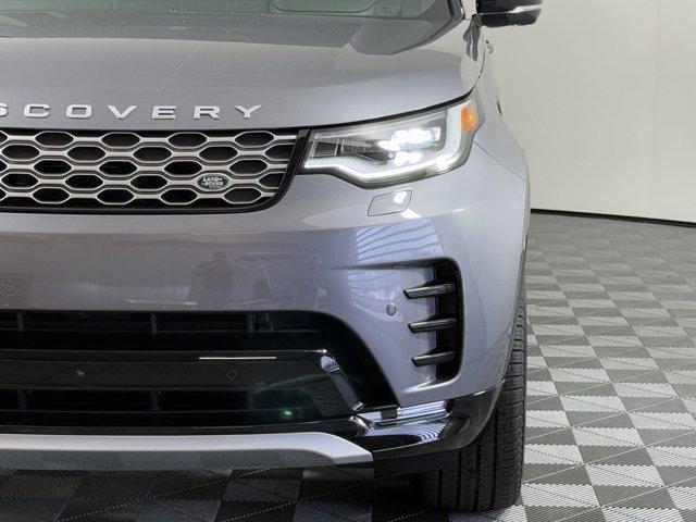 new 2025 Land Rover Discovery car, priced at $86,078