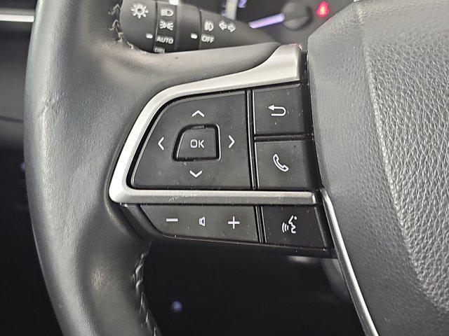used 2023 Toyota Highlander car, priced at $37,498