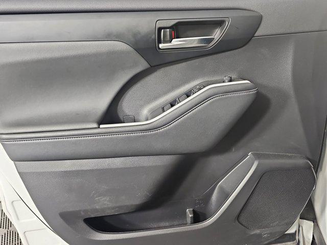 used 2023 Toyota Highlander car, priced at $37,498