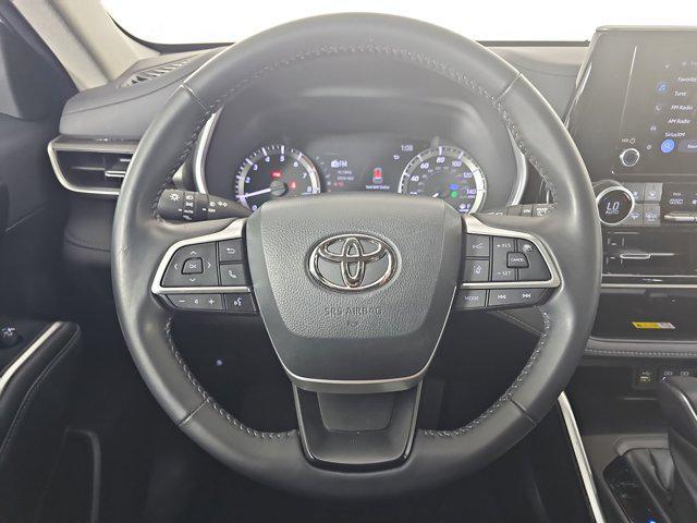 used 2023 Toyota Highlander car, priced at $37,498