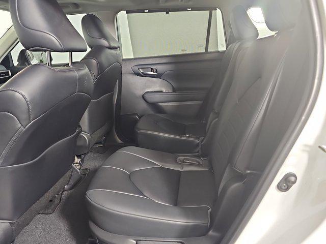 used 2023 Toyota Highlander car, priced at $37,498