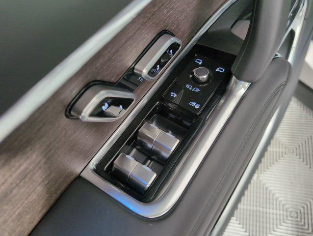 new 2025 Land Rover Range Rover car, priced at $152,250