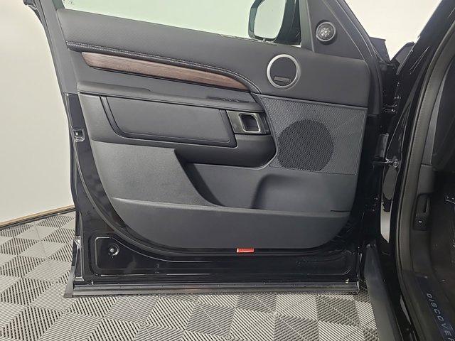 used 2024 Land Rover Discovery car, priced at $71,552