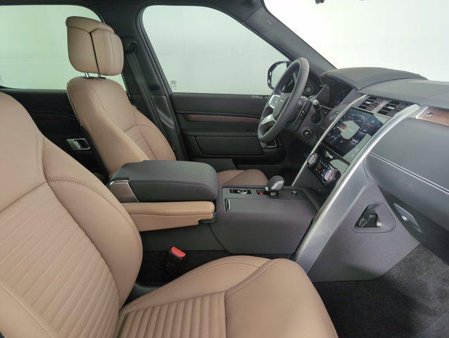 used 2024 Land Rover Discovery car, priced at $65,558