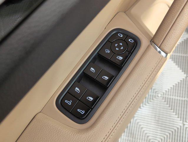 used 2019 Porsche Cayenne car, priced at $39,999