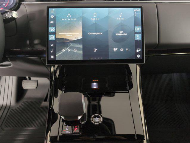 new 2025 Land Rover Range Rover Sport car, priced at $92,255