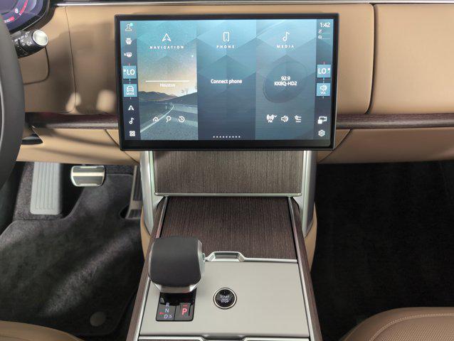 new 2025 Land Rover Range Rover car, priced at $137,595