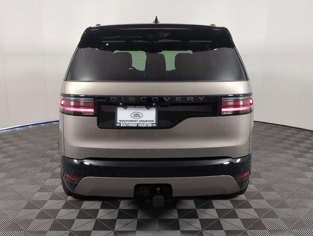 new 2025 Land Rover Discovery car, priced at $76,128
