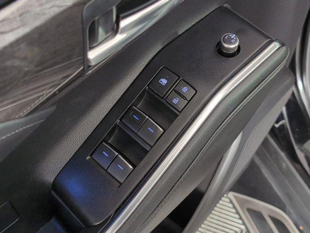 used 2021 Toyota Highlander car, priced at $30,997