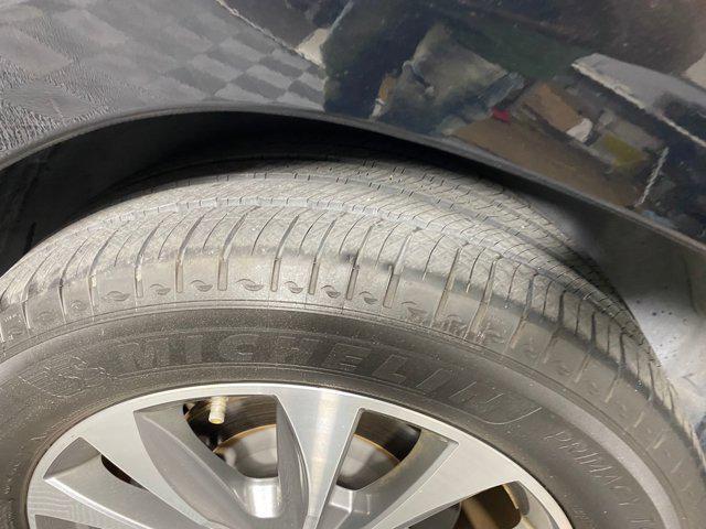 used 2021 Mercedes-Benz GLB 250 car, priced at $21,998