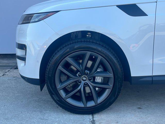 new 2025 Land Rover Range Rover Sport car, priced at $91,845
