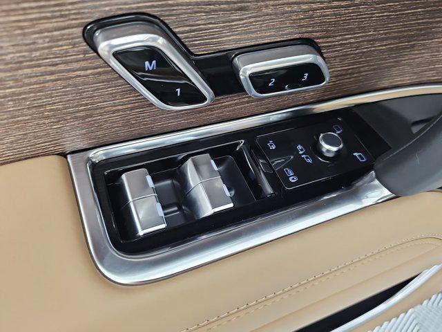 new 2025 Land Rover Range Rover car, priced at $123,575