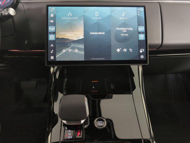 new 2025 Land Rover Range Rover Sport car, priced at $95,185