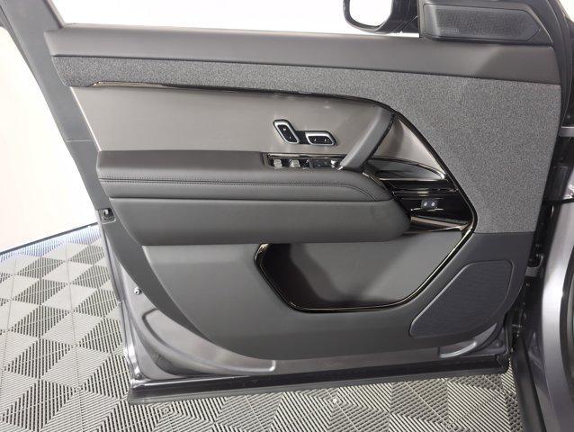 new 2025 Land Rover Range Rover Sport car, priced at $95,185