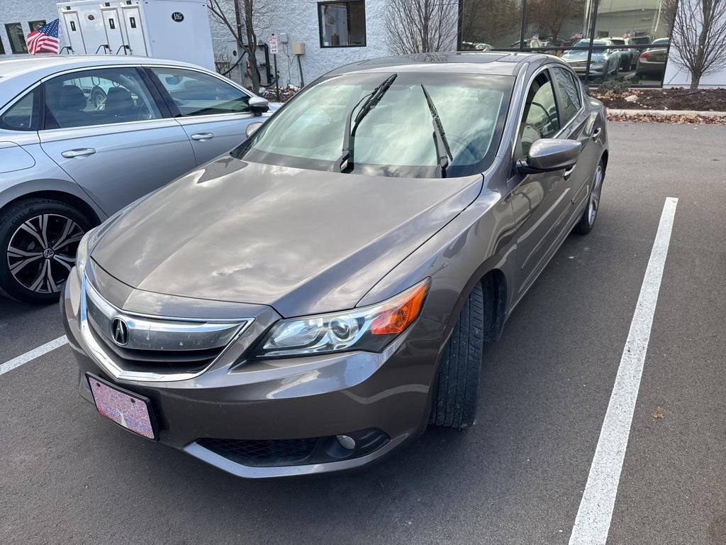 used 2014 Acura ILX car, priced at $13,995