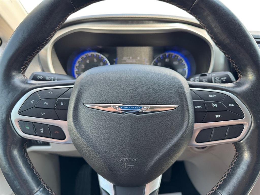 used 2020 Chrysler Pacifica car, priced at $14,695