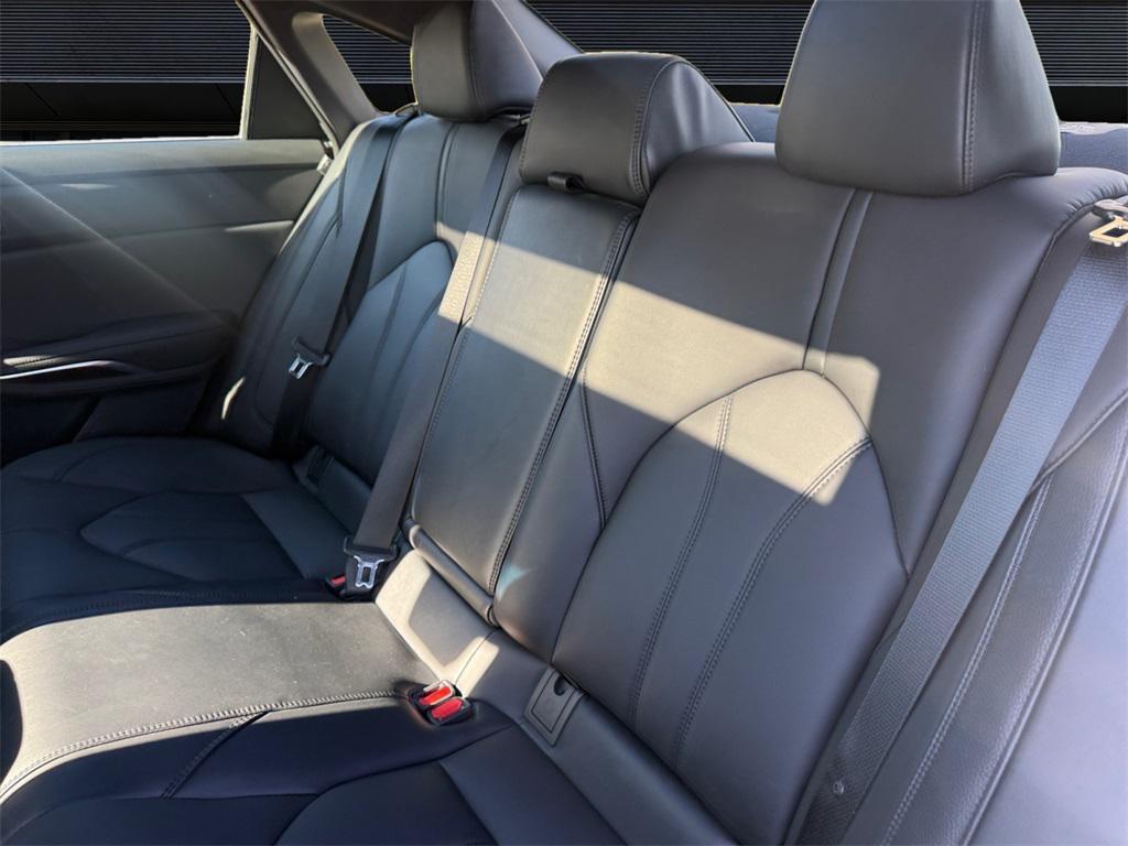 used 2019 Toyota Avalon Hybrid car, priced at $23,995