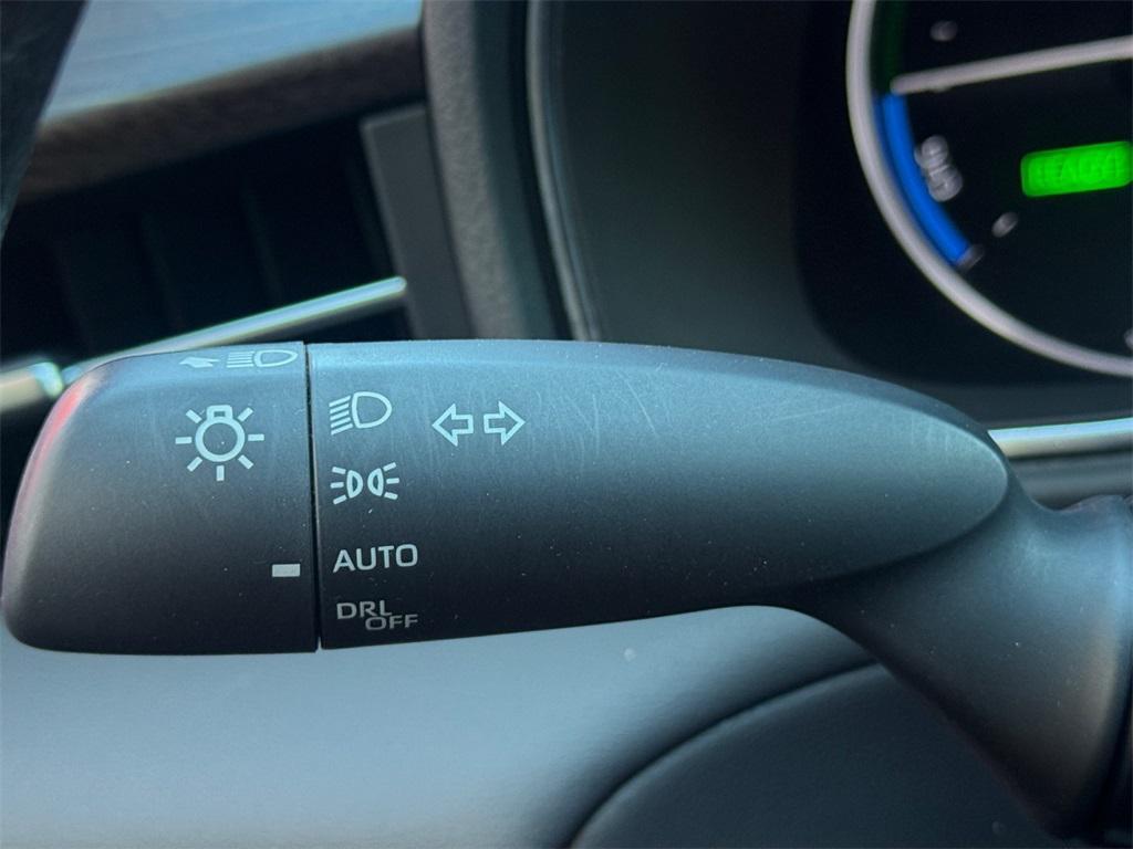 used 2019 Toyota Avalon Hybrid car, priced at $23,995