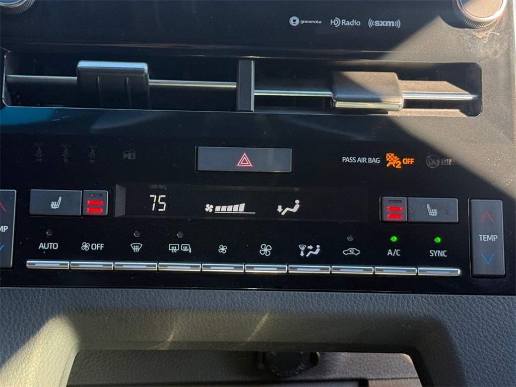 used 2019 Toyota Avalon Hybrid car, priced at $23,995