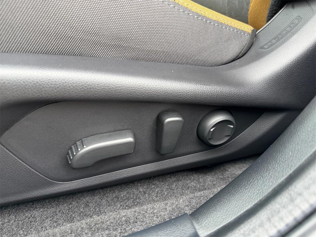 used 2025 Subaru Crosstrek car, priced at $29,295