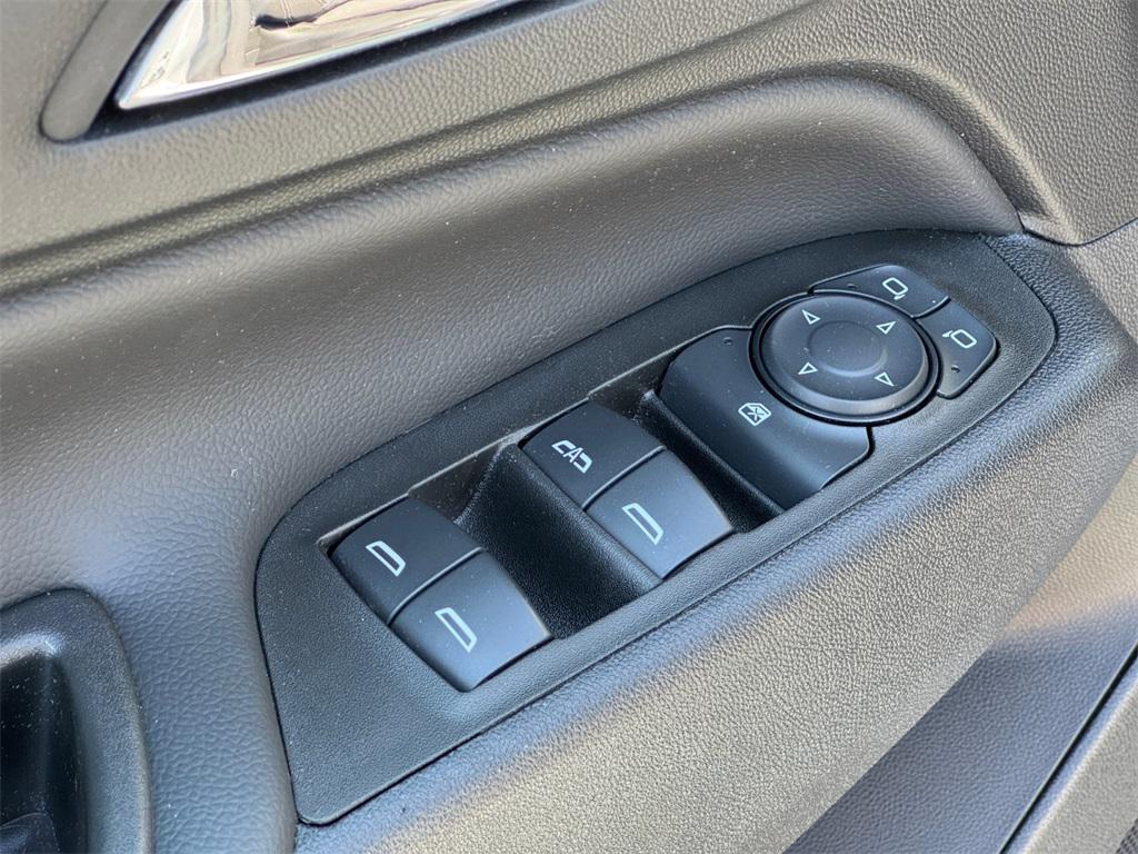 used 2022 Chevrolet Equinox car, priced at $18,495