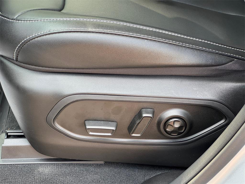 used 2024 Jeep Grand Cherokee car, priced at $34,995