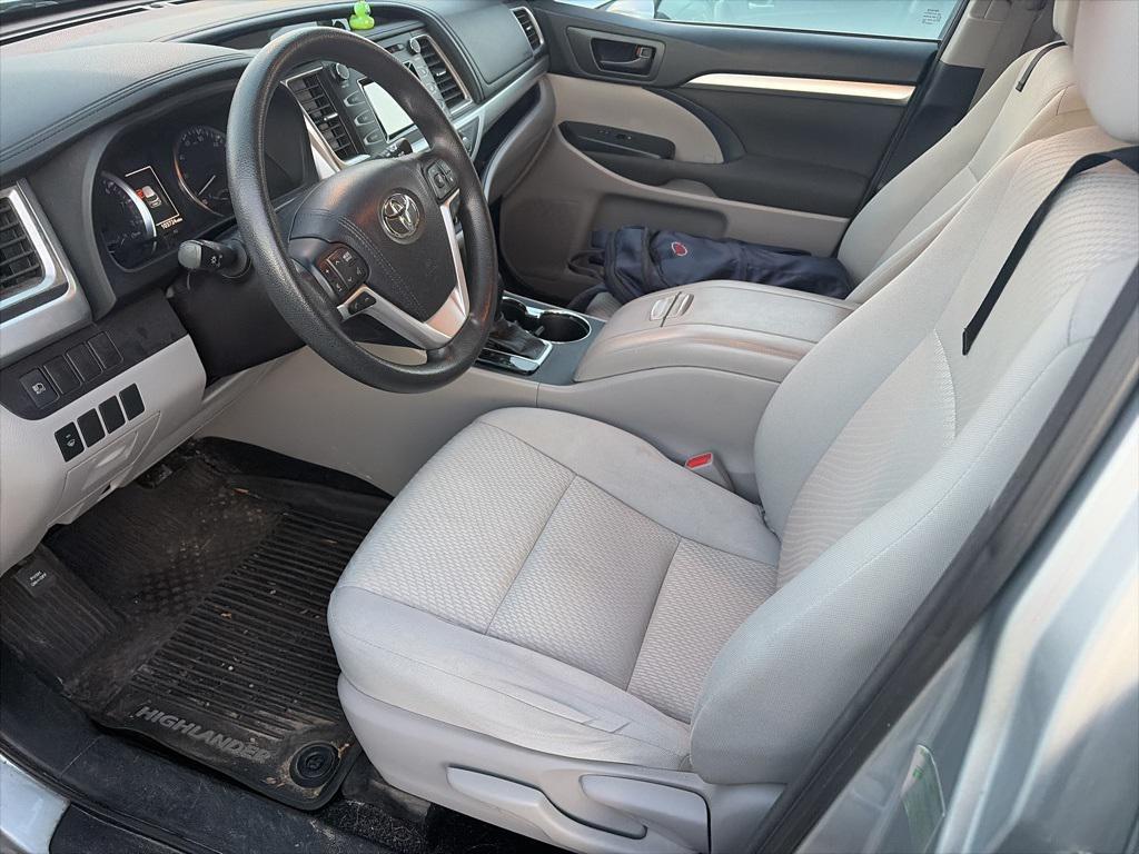 used 2017 Toyota Highlander car, priced at $18,995