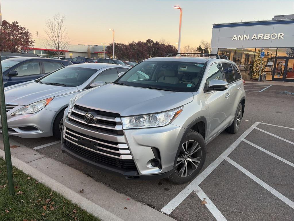 used 2017 Toyota Highlander car, priced at $18,995