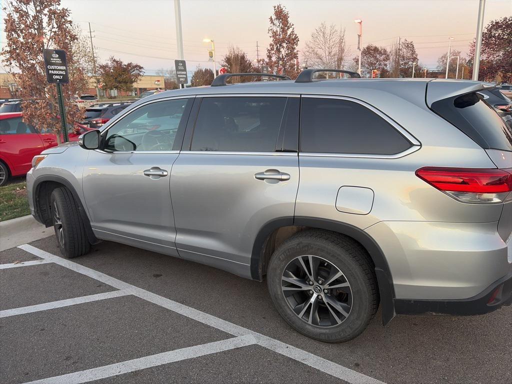 used 2017 Toyota Highlander car, priced at $18,995