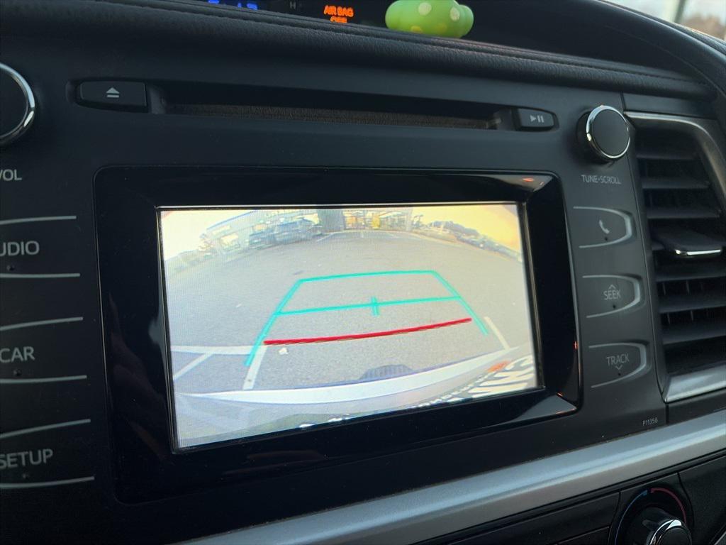 used 2017 Toyota Highlander car, priced at $18,995