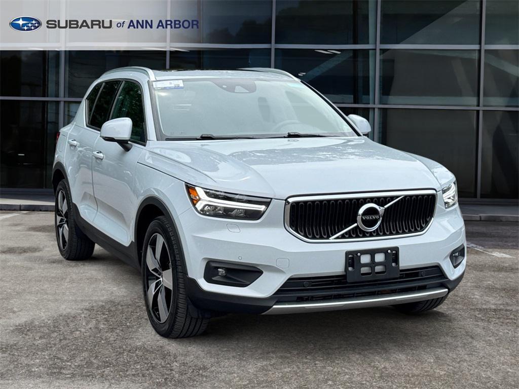 used 2022 Volvo XC40 car, priced at $27,595
