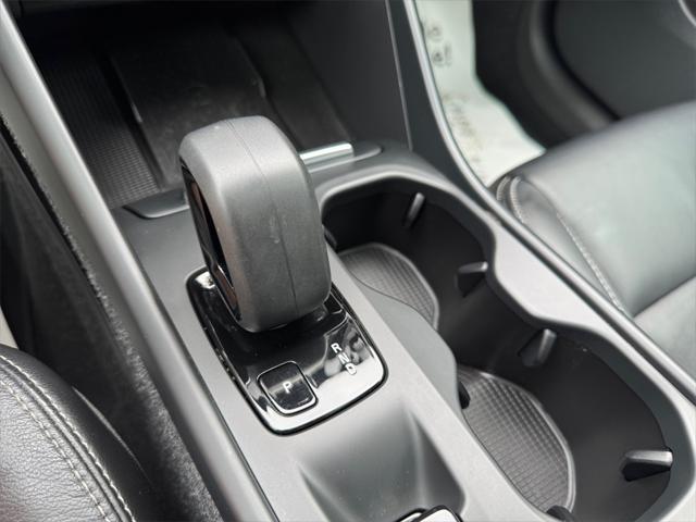 used 2022 Volvo XC40 car, priced at $30,295