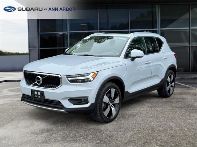 used 2022 Volvo XC40 car, priced at $30,295