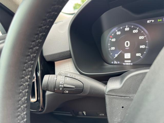 used 2022 Volvo XC40 car, priced at $30,295