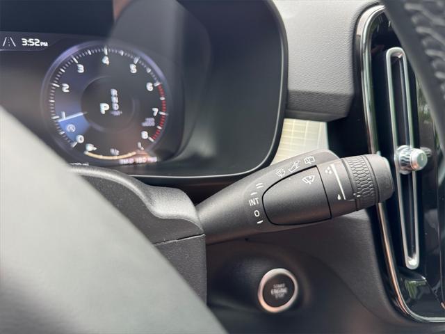 used 2022 Volvo XC40 car, priced at $30,295