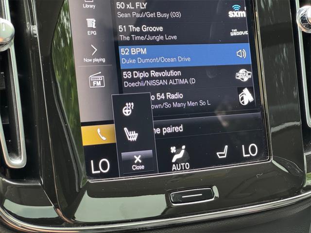 used 2022 Volvo XC40 car, priced at $30,295