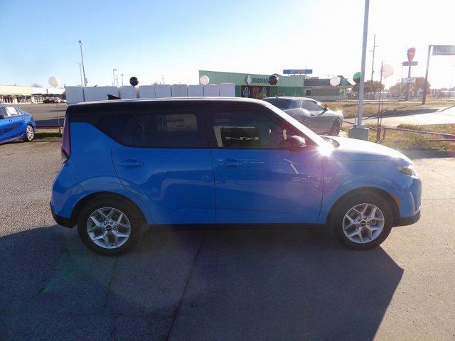 new 2025 Kia Soul car, priced at $24,924